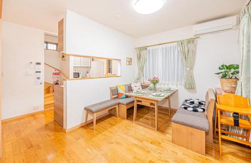 Kitakoiwa Villa | Anzu 3BR Group Villa 60 min Direct from Narita & 5 min to St