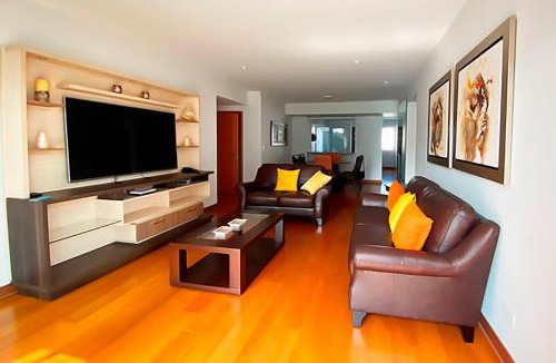 Miraflores Apartment | Apartment close to Love's park Miraflores