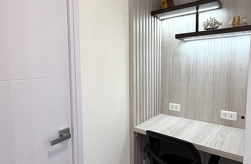 San Eugenio Apartment | Aparts4Days Gym, Pool, and Jacuzzi 1-Bedroom Apartment