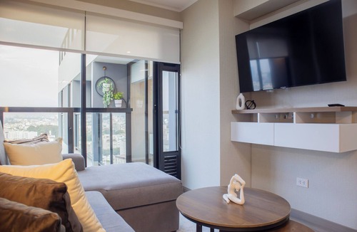 Surquillo Apartment | Arandanos by Wynwood House