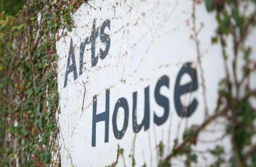 Motobu Villa | Arts house