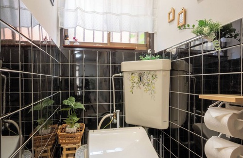 Joto House | Authentic Japanese Home: Retro Charm, Modern Comfort, & Play!