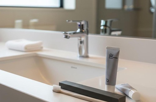Hiroshima City Centre Apartment | b hotel Dai3Himawari - 2BR good for 6PPL overlooking Peace Park with WIFI!