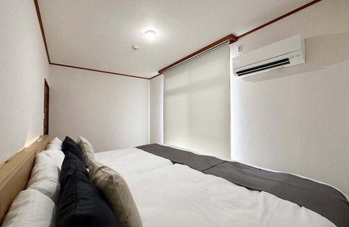 Hiroshima City Centre Apartment | b hotel Eight Valley Nakamachi - Expansive 4BR Apartment in Vibrant Nakamachi