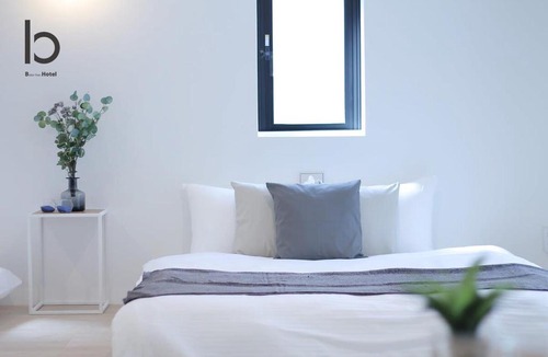 Hiroshima City Centre Apartment | b hotel Heiwaodori 502 - HighRise Apt Famous Hiroshima Dori 6ppl