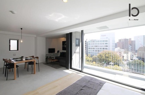 Hiroshima City Centre Apartment | b hotel Heiwaodori 701 - Spacious Apt Famous Hiroshima Dori 6ppl