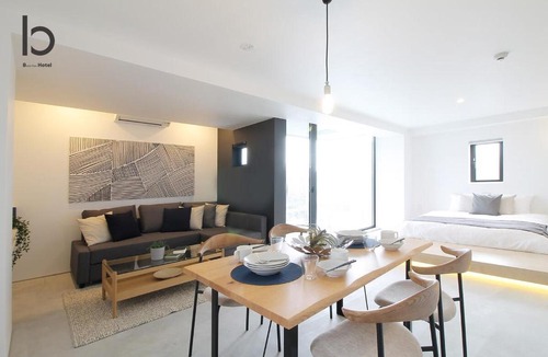Hiroshima City Centre Apartment | b hotel Heiwaodori 801 - New Apt in Famous Hiroshima Dori for 6p