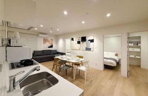 Hiroshima City Centre Apartment | b hotel Nikkei - Central 3BR Apt Close to Shopping & Dining