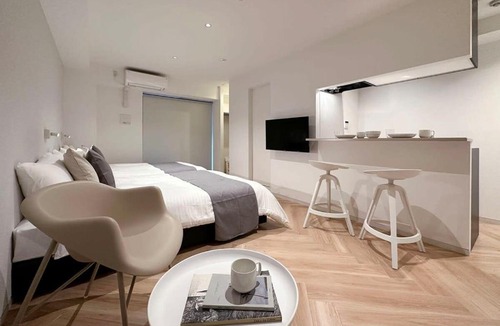 Hiroshima City Centre Apartment | b hotel Rijodori - City-Center Studio in Hiroshima with Breakfast