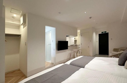 Hiroshima City Centre Apartment | b hotel Rijodori - City-Center Studio in Hiroshima with Breakfast
