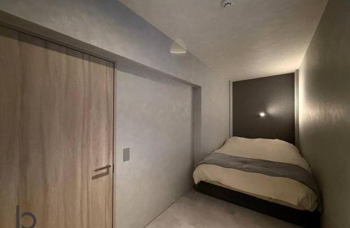 Hiroshima City Centre Apartment | b hotel WAKO Hiroshima Ekimae BLD - Modern Apt with 2 Bathrooms