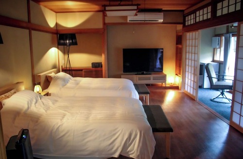 Okutsu Onsen Hotel | Barcos Ryokan Misasaso