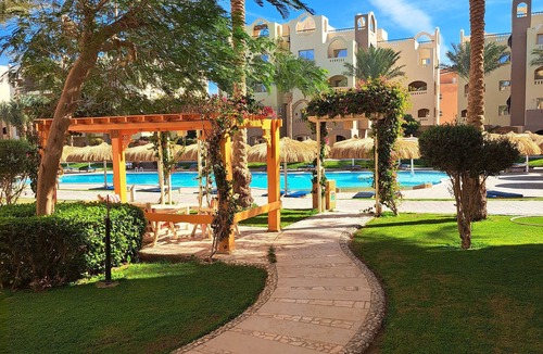 Al Ahyaa Apartment | beach front 2-bedroom apartment at al karama resort aqua park at hurghada