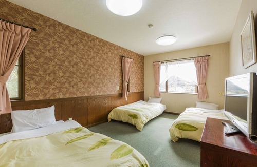 Kawazu Hotel | Beach Side 100