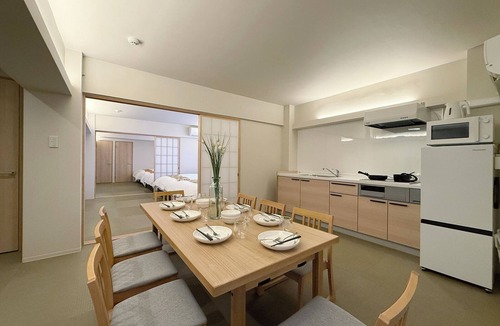 Hatsukaichi Apartment | bHotel Miyajima Omotesando 22