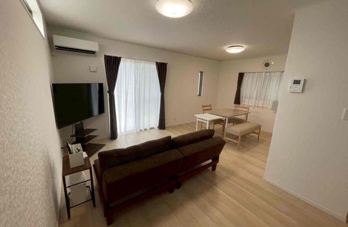 Kin Apartment | Blossom grace Yaka