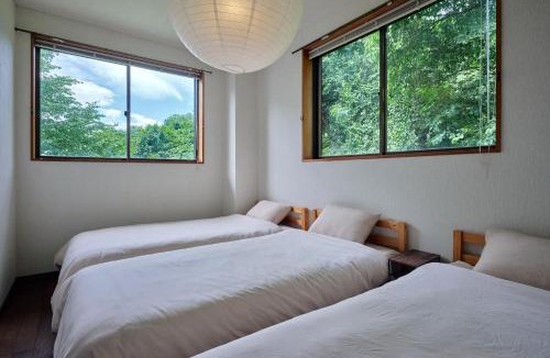Nasu House | -Blue Tree- 巨大すべり台と岩風呂と太鼓の達人とBBQ楽しむ遊園地目の前の欲張り別荘
