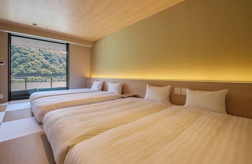 Toyooka Hotel | BRakuten STAY TERRACE Kinosaki Riverside 3 Queen 4 Single Beds Pets Allowed/Toyooka City Hyōgo