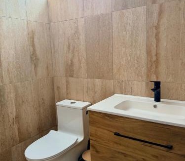 San Antonio Apartment | Casa de Playa de Estreno