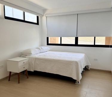 San Antonio Apartment | Casa de Playa de Estreno