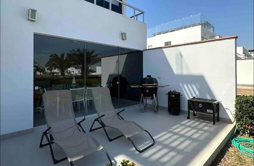Pisco House | Casa de Playa en Paracas- Condominio Sotavento