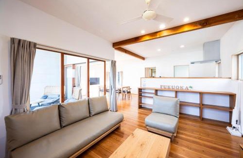Dazaifu House | Casa Villa 連歌屋 Wooden detached house in Dazaifu
