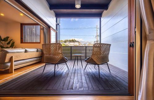Dazaifu House | Casa Villa 連歌屋 Wooden detached house in Dazaifu