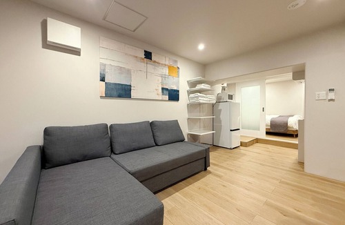 Hiroshima City Centre Apartment | Celine Kanayama 101