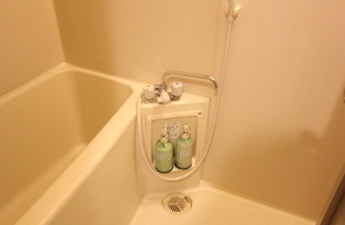 Nakano Apartment | Central Nakano Location | Walk to Sun Mall & Broadway | 6min to Shinjuku (201)