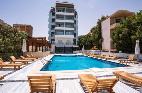 Al Ahyaa Apartment | Charming 1-Bedroom Apartment with Ocean Views in Hurghada