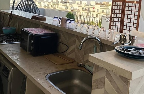 Sheikh Zayed City Apartment | Charming Rooftop Studio in Beverly Hills, Sheikh Zayed