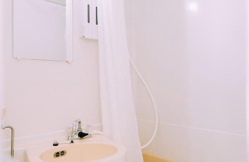 Susakiuramachi Apartment | Chic Nakasu Apartment Perfect for 2 Guests