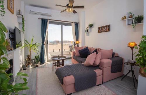 Al Ahyaa Apartment | Chic penthouse retreat elgouna access