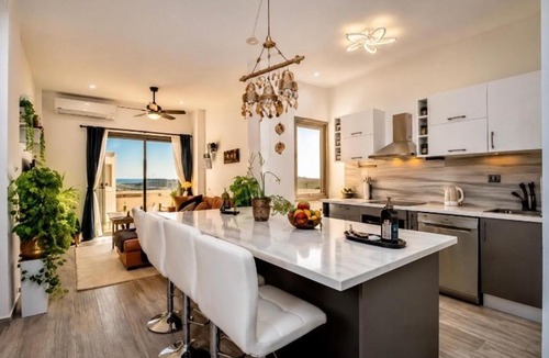 Al Ahyaa Apartment | Chic penthouse retreat elgouna access