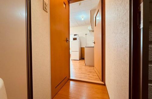 Higashi Apartment | Choyo 102