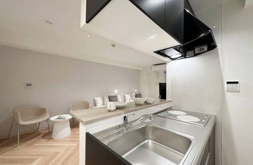Hiroshima City Centre Apartment | City-Center Studio in Hiroshima with Breakfast