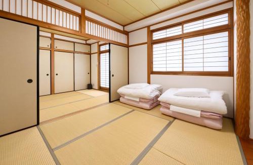 Jiseiji Onsen Apartment | COCOSTAY新山口駅前 5ｆ 新山口駅徒歩5分 5寝室 広々大空間で11名様まで快適宿泊