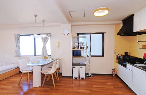 Sumida Apartment | Comfort 1-bedroom apartment skytree view