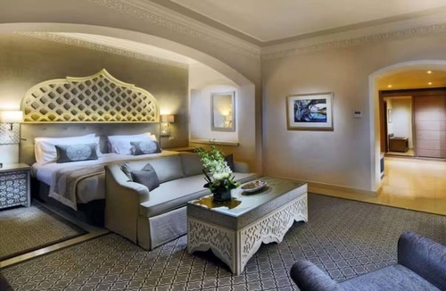 Sharm El Sheikh Hotel | Comfort Meets Serenity: Inviting Room with Private Pool Access near Beach