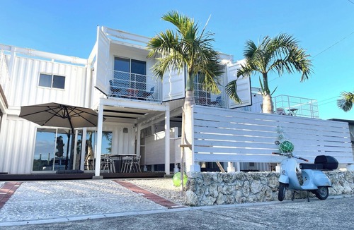 Tokunoshima House | Container Villa A with a sea view accommodates up to 8 people/Oshimagun Kagoshima