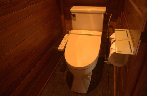 Onna House | Cottage, wi-fi available, BBQ terrace available, 2 parking lots, 5 min walk to the beach, convenience store walking distance, bathtub available