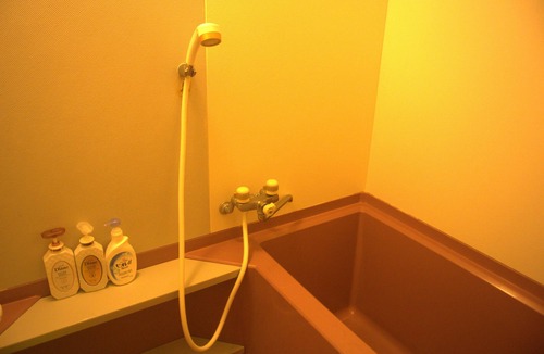 Onna House | Cottage, wi-fi available, BBQ terrace available, 2 parking lots, 5 min walk to the beach, convenience store walking distance, bathtub available
