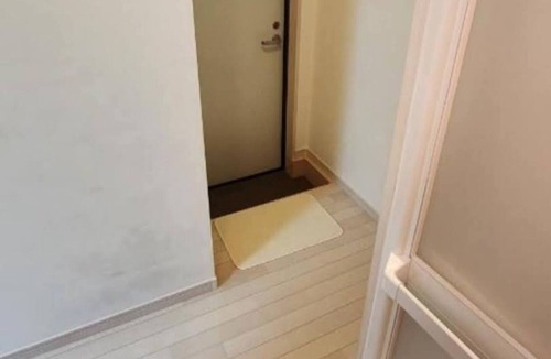 Higashishinkoiwa Apartment | Cozy 1-bedroom apartment in fantastic Katsushika City with AC