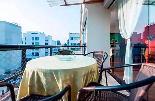 Miraflores Apartment | Cozy apartment close to the Malecon Miraflores