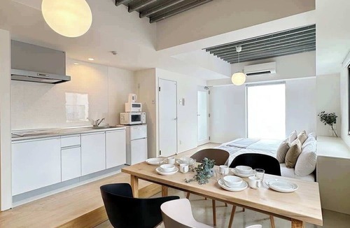 Hiroshima City Centre Apartment | Cozy & Modern Studio Apt 5 Mins Walk to Peace Park