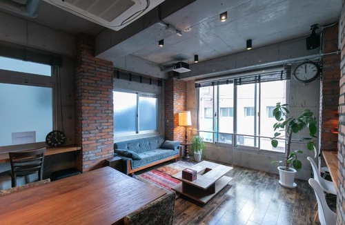 Shin-Osaka Villa | CREWSO Designers house for max 16ppl