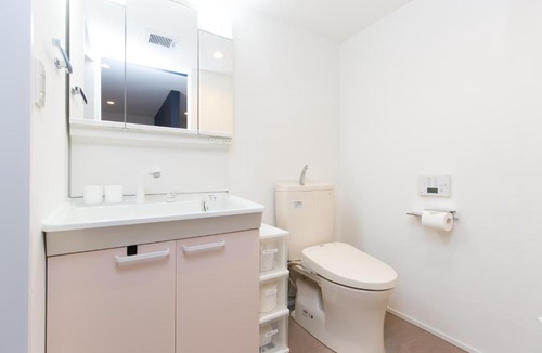 Kamiikebukuro Apartment | Cross Bridge Ikebukuro