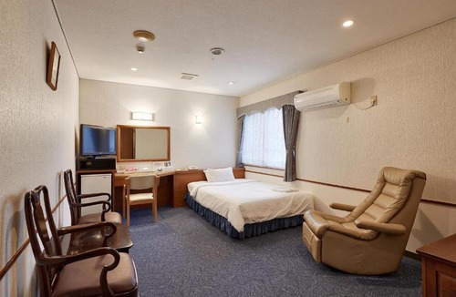 Uechi Hotel | Crown Hotel Okinawa