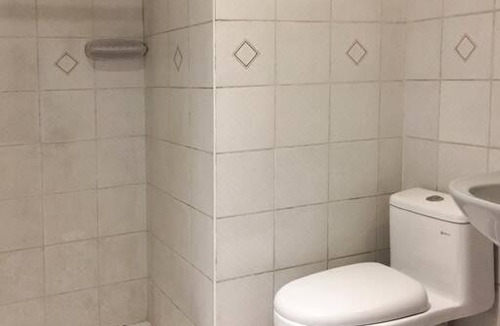 Santiago de Surco Apartment | Cuarto por la embajada de EEUU
