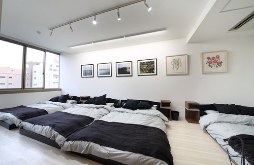 Naka Ward Hotel | Culinary Bed&Art 401